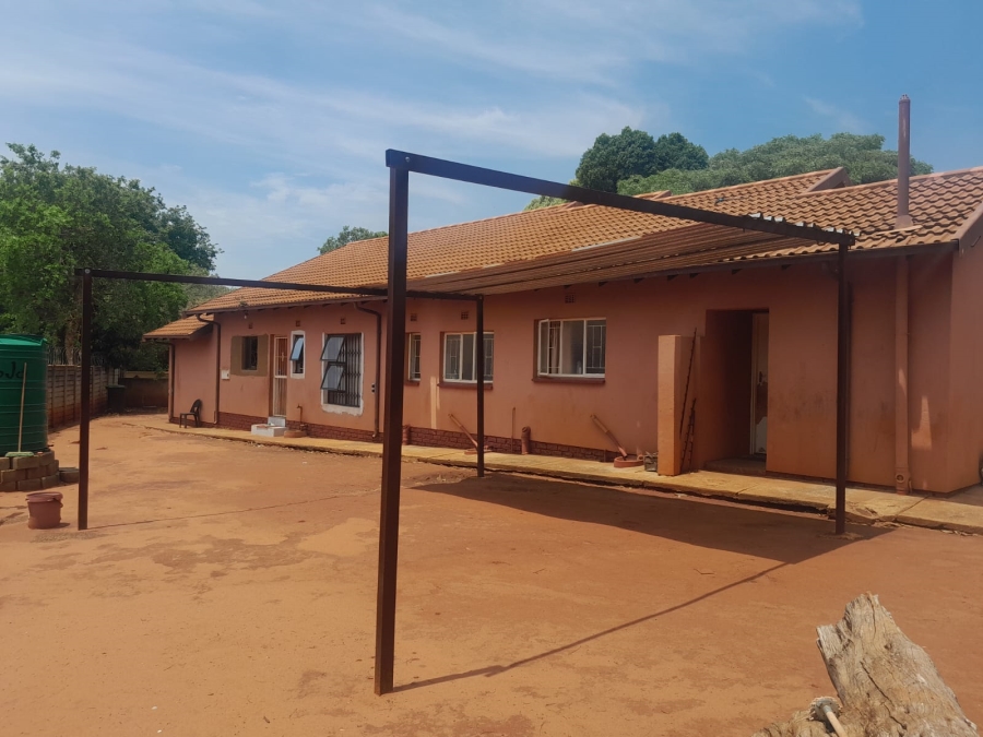 3 Bedroom Property for Sale in Geelhoutpark North West